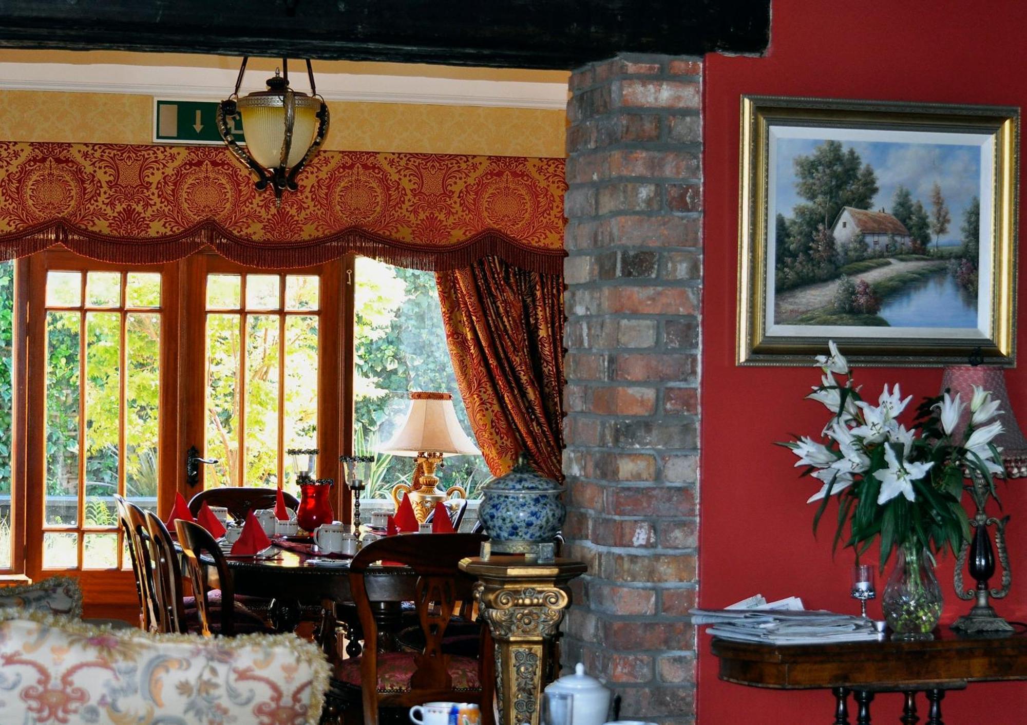 Highfield House Guesthouse Трим Екстериор снимка